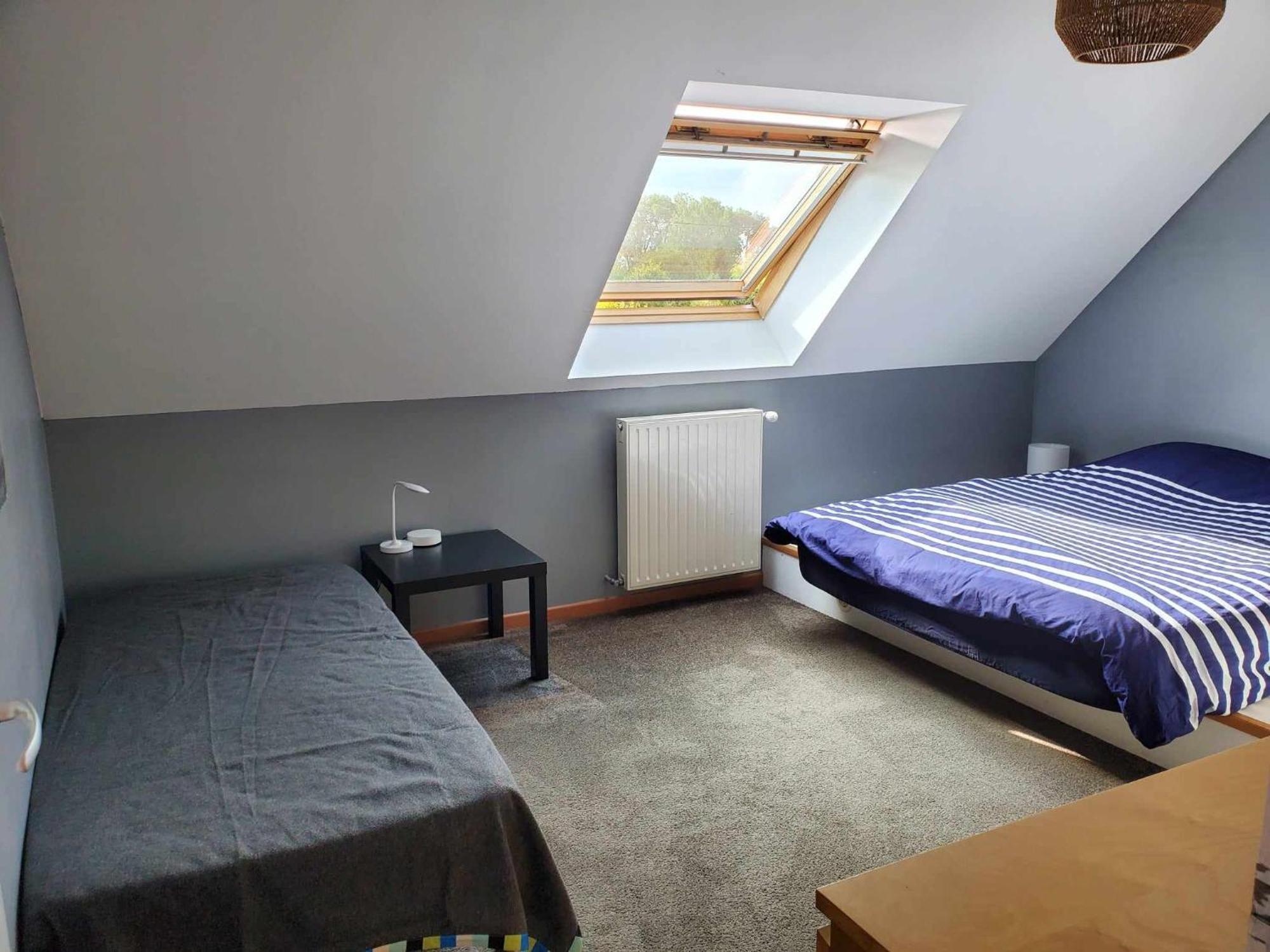 L Etablissement Gold Beach Propose 1 Hebergement , Maison 80M2 Avec Terrain 500M2, Parking Prive A 4 Min Du Port Artificiel D Arromanches, Services Accueil Personnalise, Lits Faits, Serviettes, Menage, Netflix, Wifi Ryes Extérieur photo
